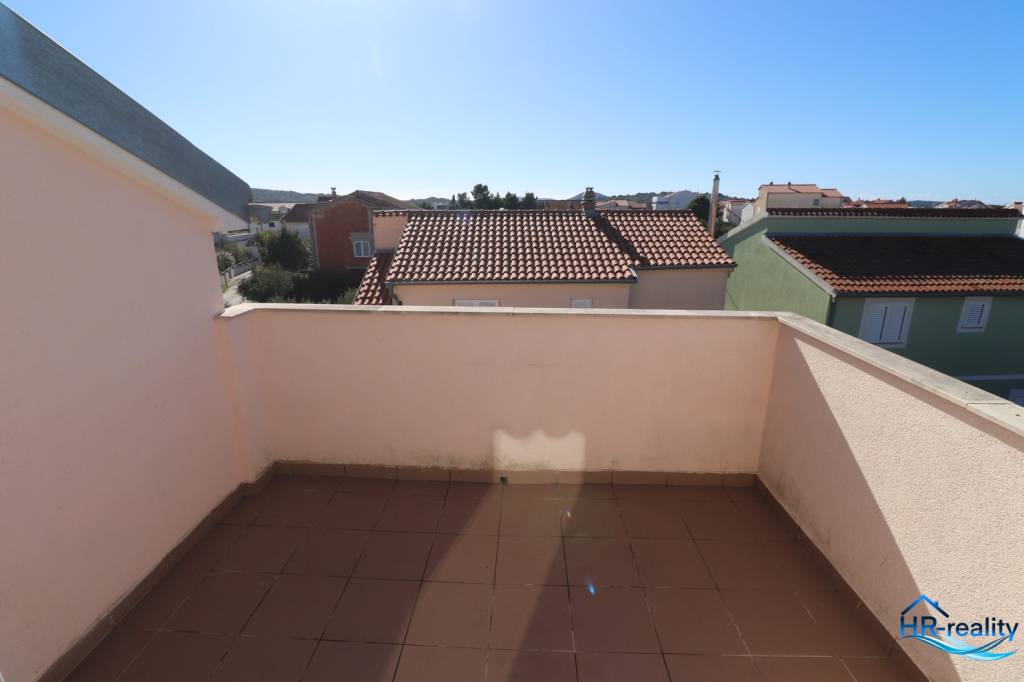 Vodice, Srima – zariadený apartmán, 350m od mora - 16