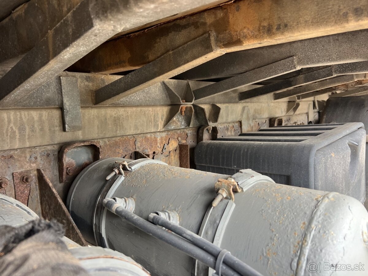 RENAULT PREMIUM 320 6X2 + HR - 16