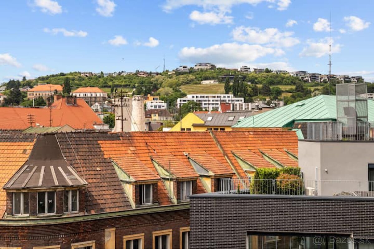 Prenájom 4-izbového bytu v centre Bratislavy – Šancová ulica - 16