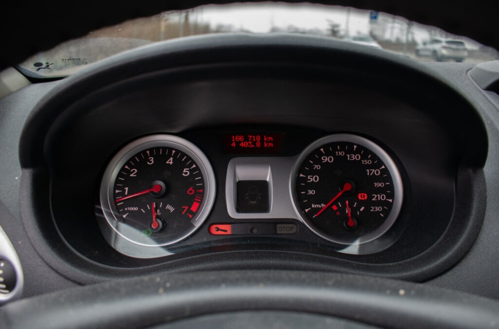 Renault Clio Grandtour 1.2 SK / 1.majiteľ - 16