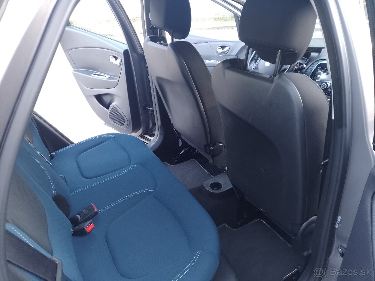 Predám Renault Captur 0.9 tce,rv:2016 - 16