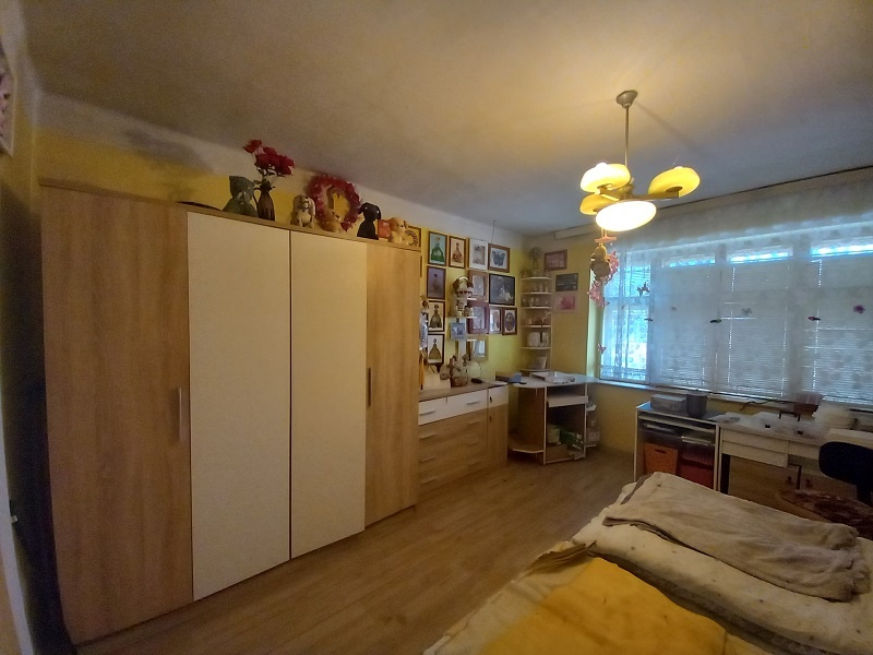 Na predaj domček v obci Medovarce - 16