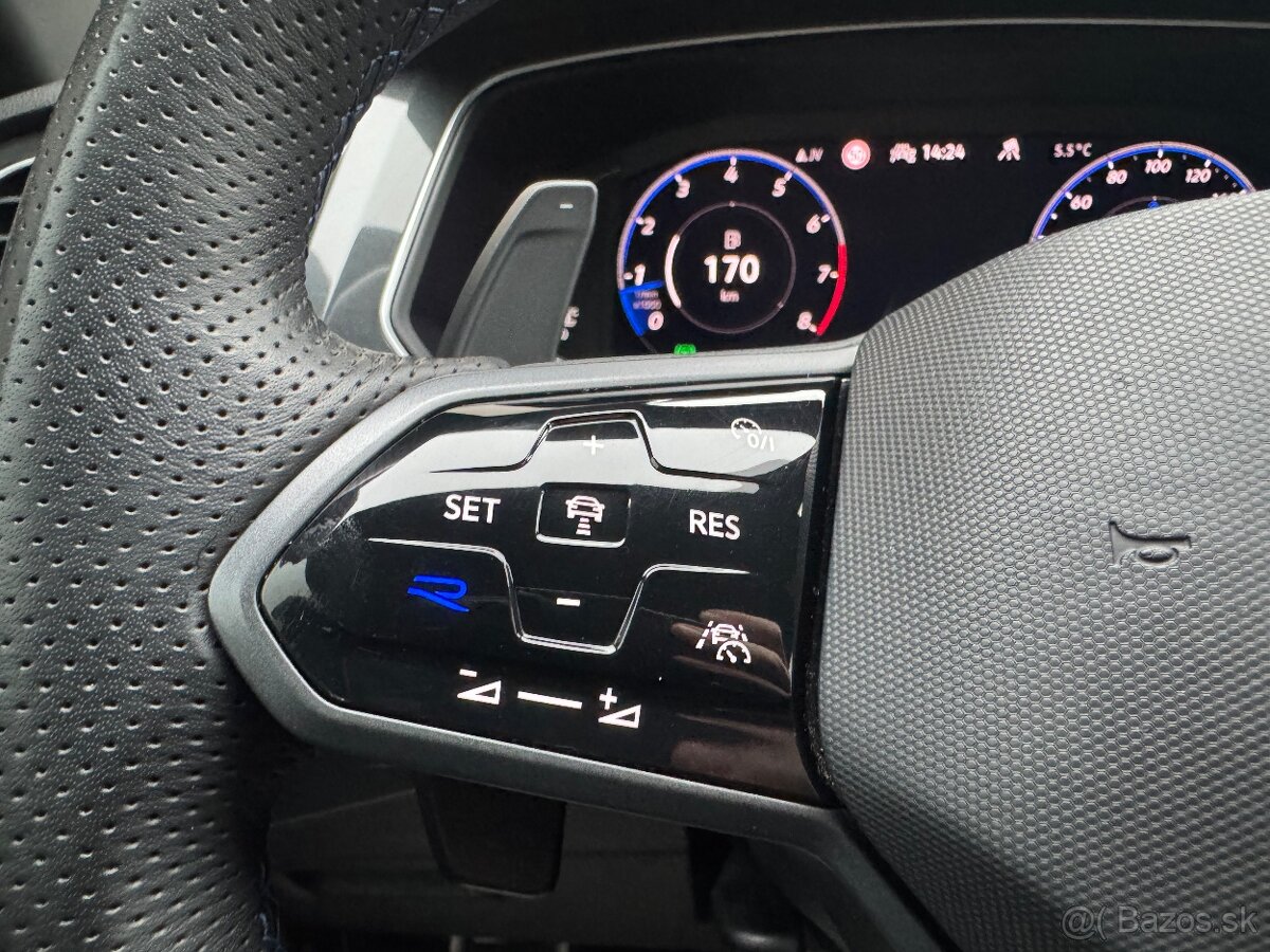 Volkswagen Tiguan R 2.0TSi 235kw 4x4 DSG - Odpočet DPH - - 16