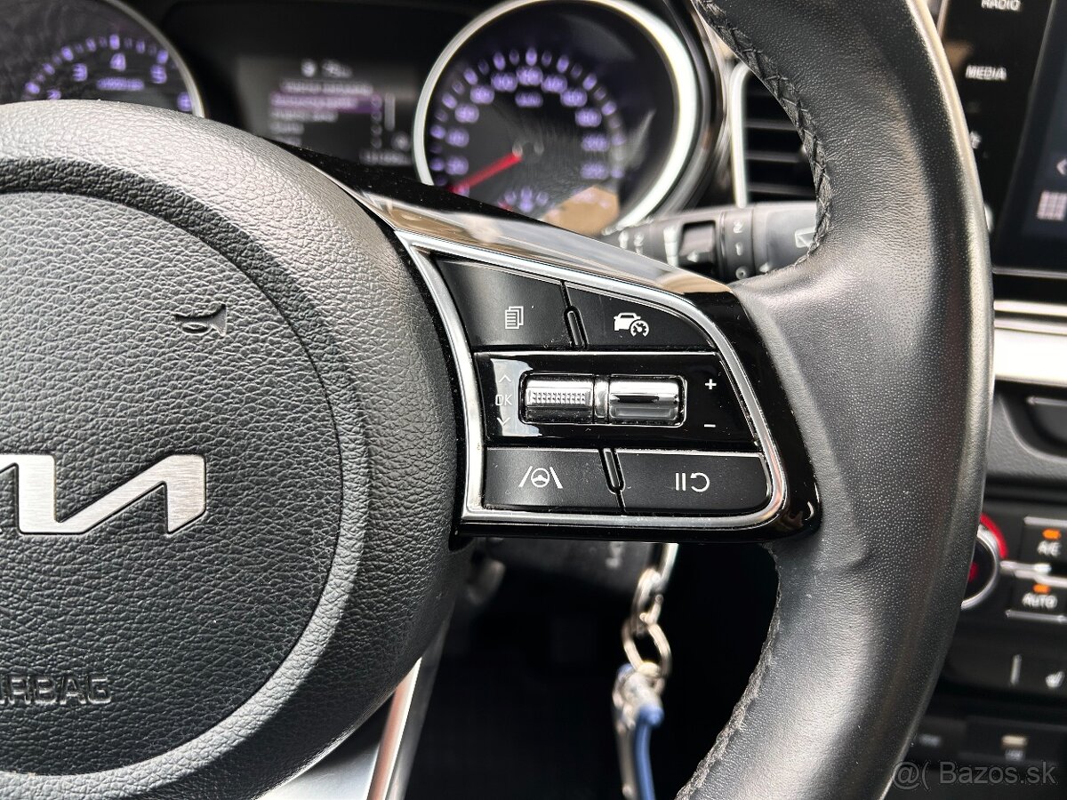 KIA CEED SW 1,5 T-GDi 118kW MT6 GOLD - 16