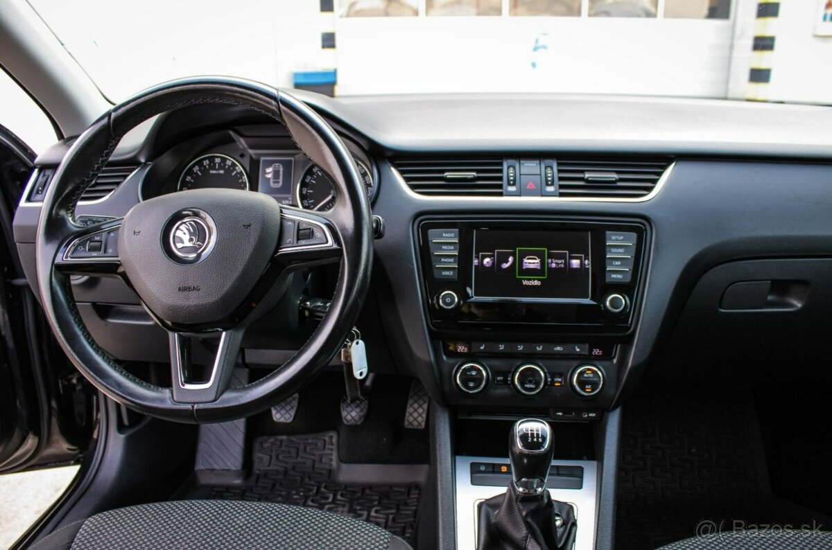 Škoda Octavia Combi 2.0 TDI JOY - 16