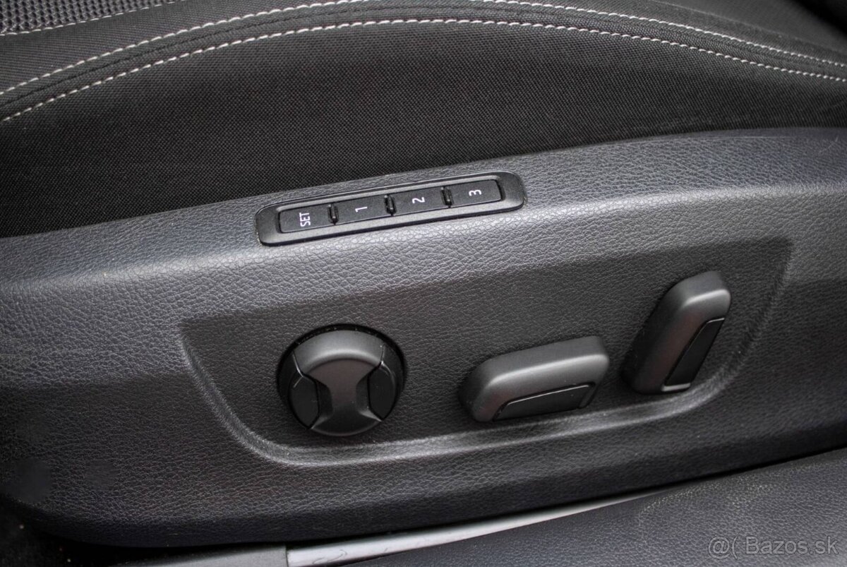 Škoda Superb Combi 2.0TDI DSG automat - 16