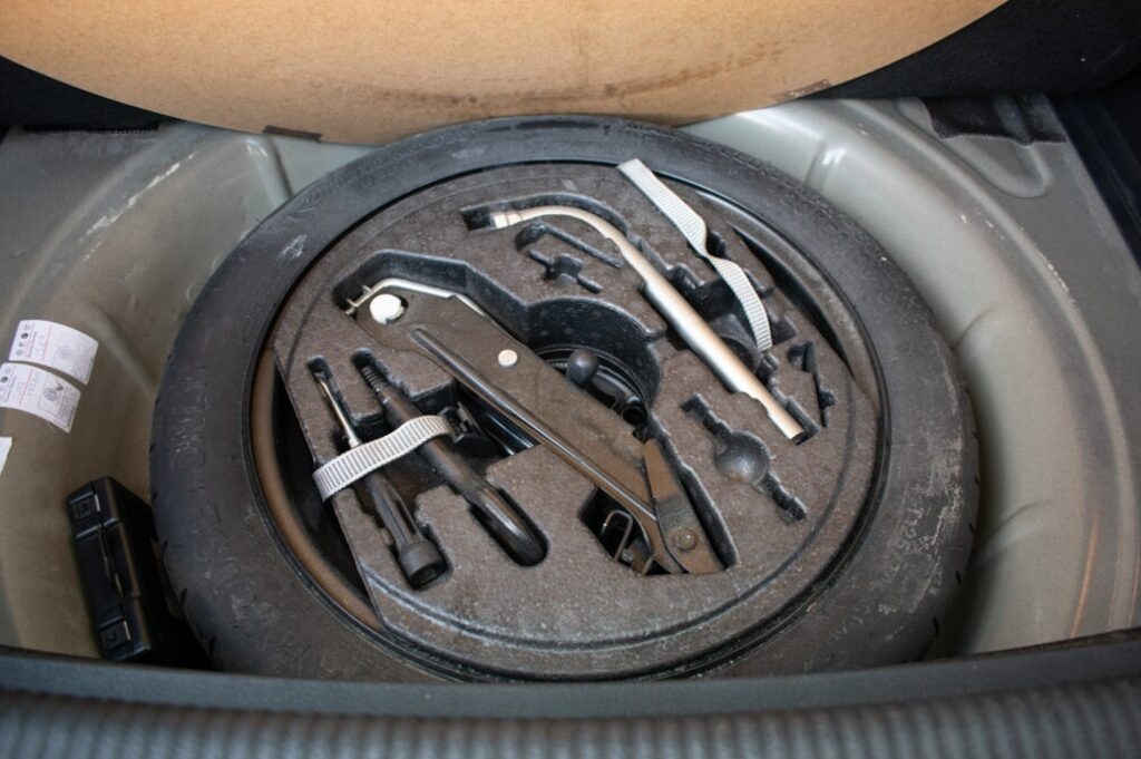 Volkswagen Golf Plus 1.6 TDI Comfortline - 16