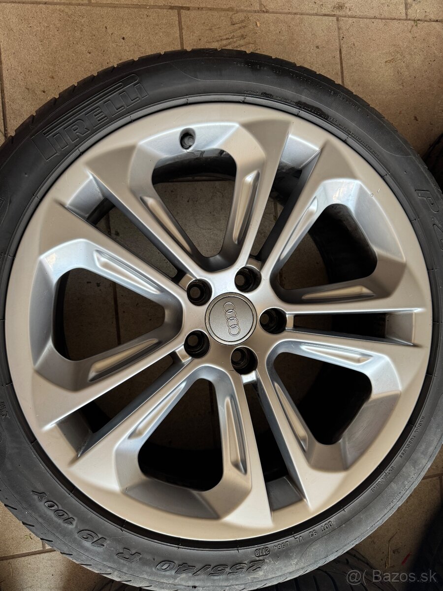 5x112 R19 ORIGINAL AUDi sada s pneu - 16