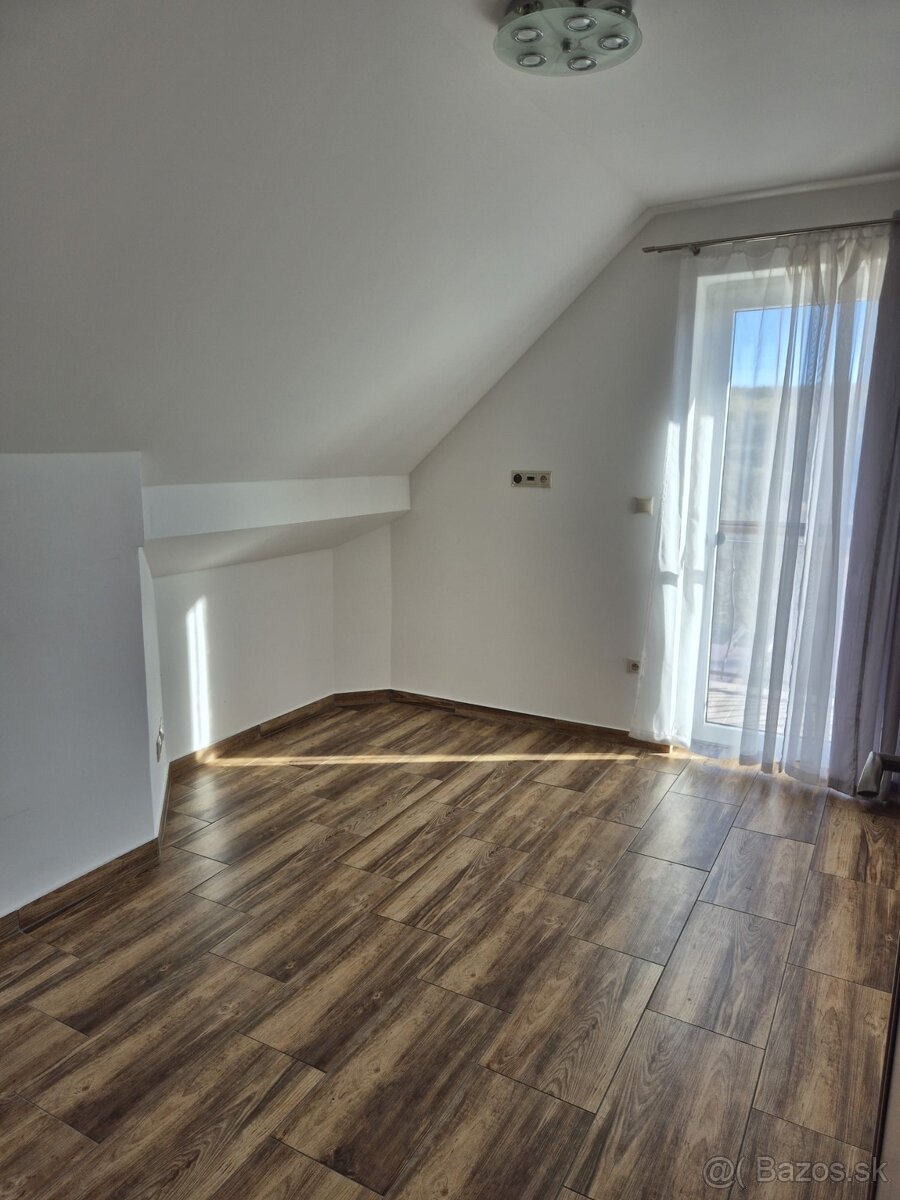 Predám 4 izbový dom v Stupave - 16