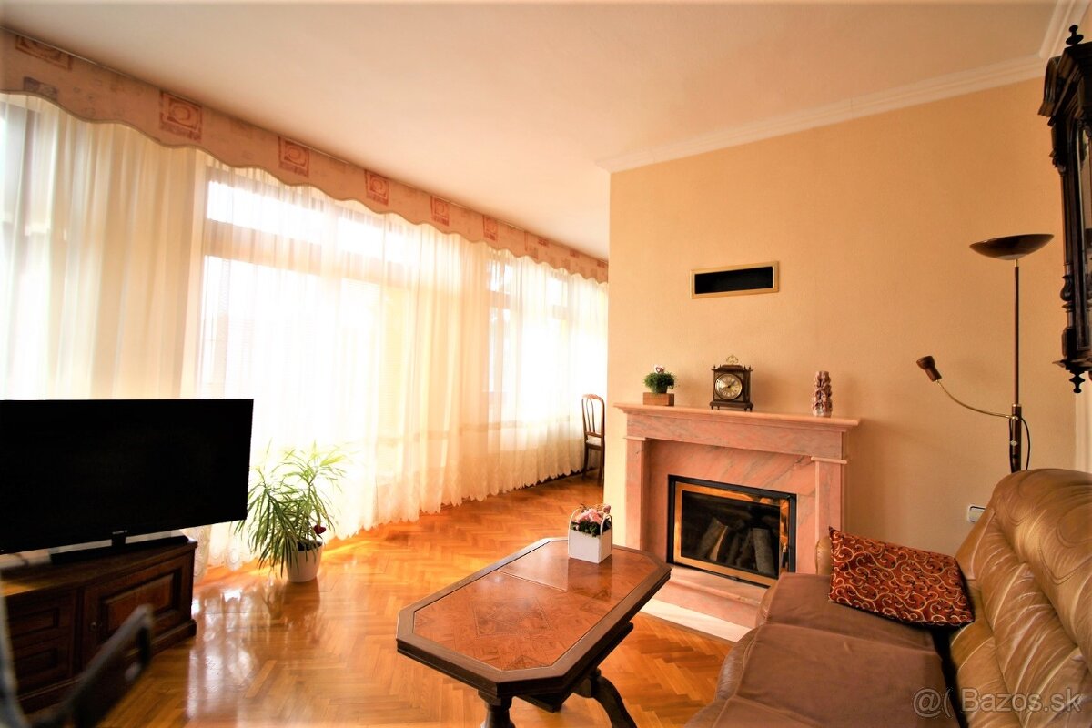VYZÁLOHOVANÉ PREDAJ - RODINNÝ DOM - ZLATÉ MORAVCE - 16