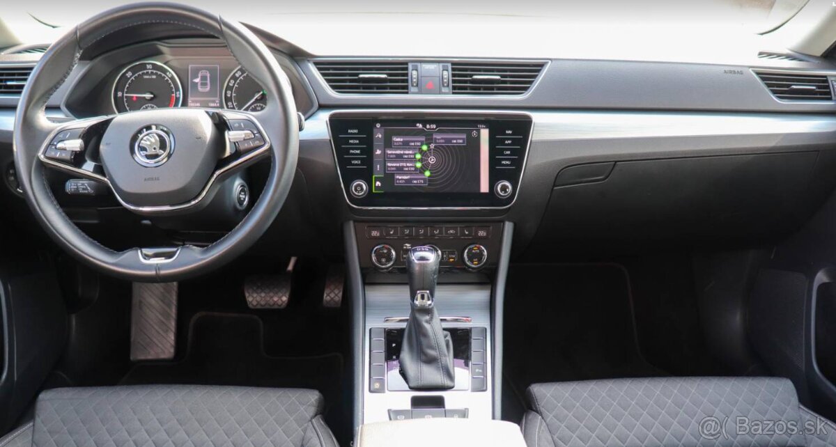 Škoda Superb 2.0 TDI SCR Style DSG - 16