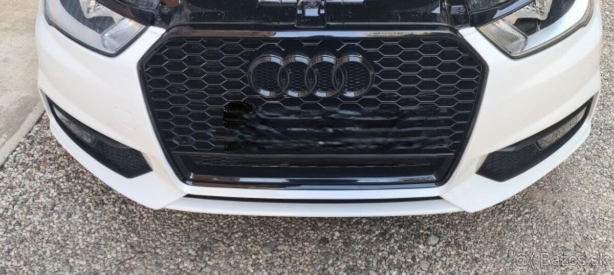 AUDI Čierne lesklé znaky - 16