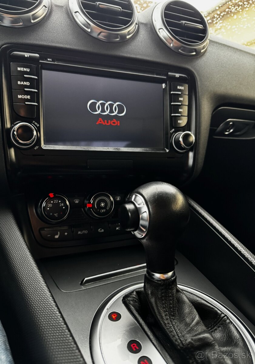 Audi TT Coupé 3.2 quattro DSG - 16