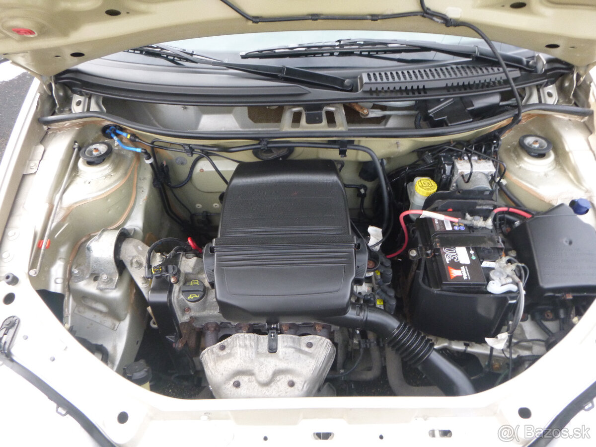 Fiat Punto 1,2i 2008 92675 km - 16