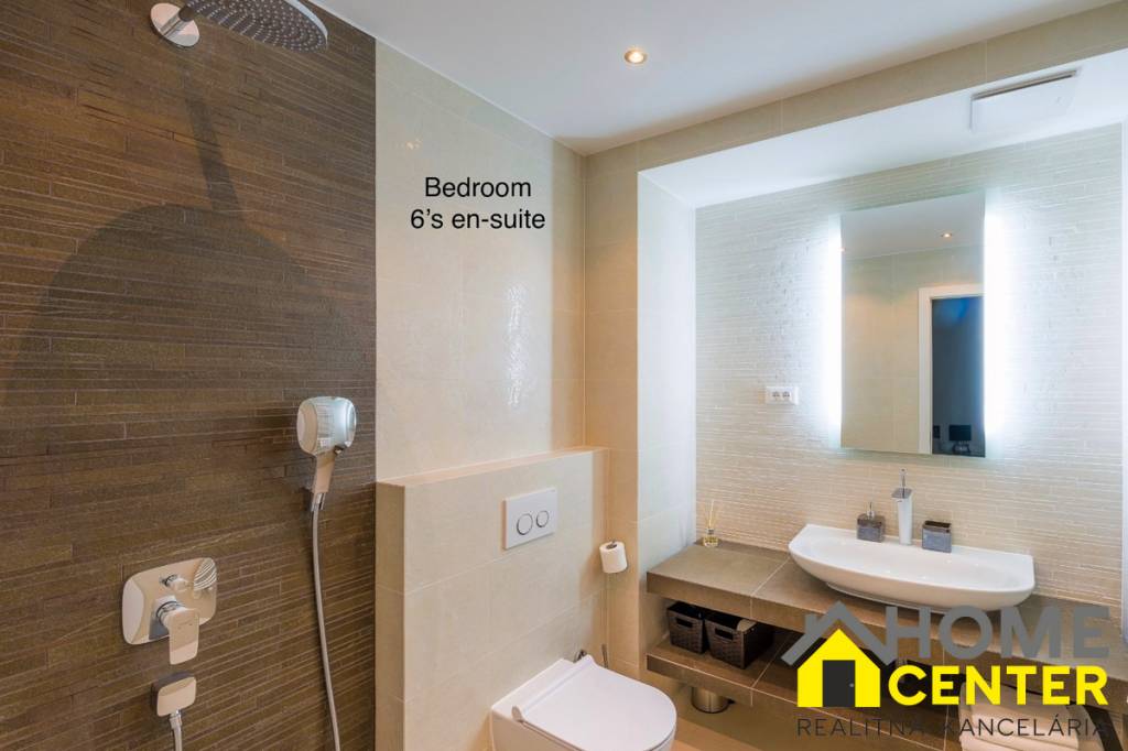 KRÁSNA MODERNÁ VILA /400 m²/ s výhľadom na more, ostrov BRA - 16