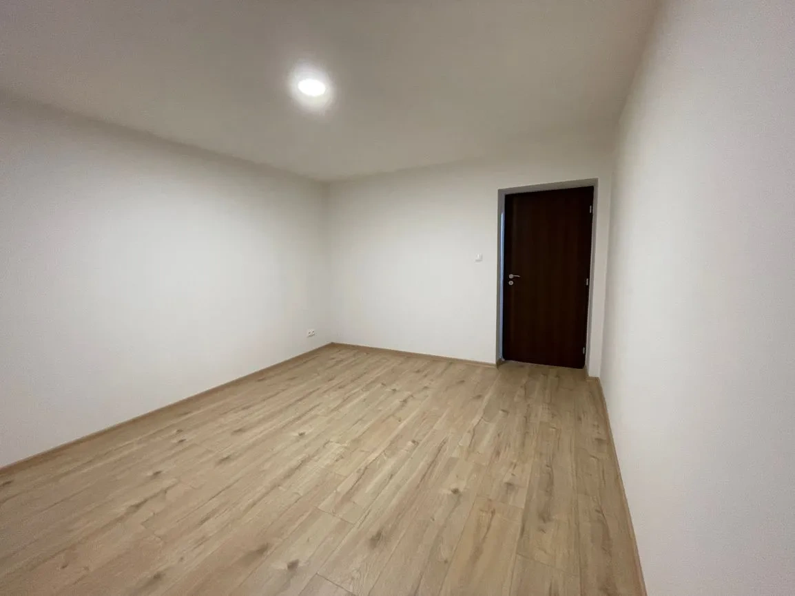 Na prenájom 2 izbový byt, Nová Dubnica - 16