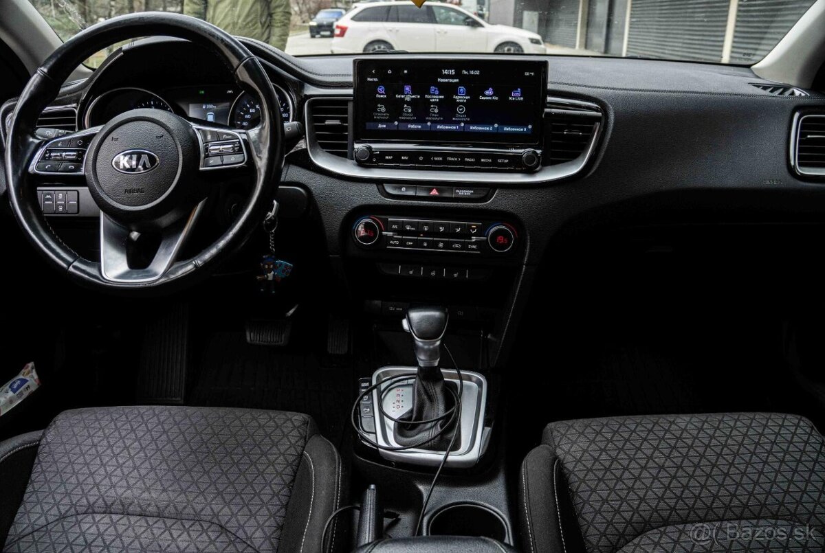 Kia Ceed 1.6 CRDi mHEV Gold A/T - 16