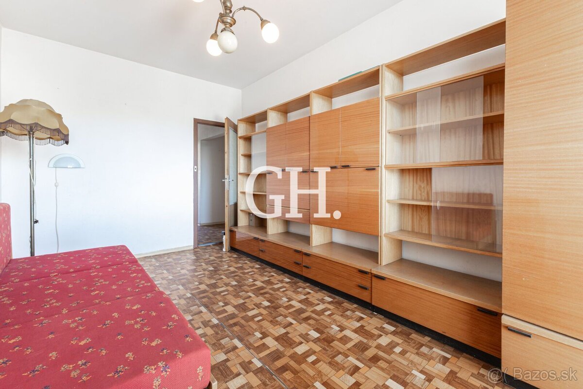 REZERVOVANÉ BERNOLÁKOVA - PRIESTRANNÝ 4 IZBOVÝ BYT V PÔVODNO - 16