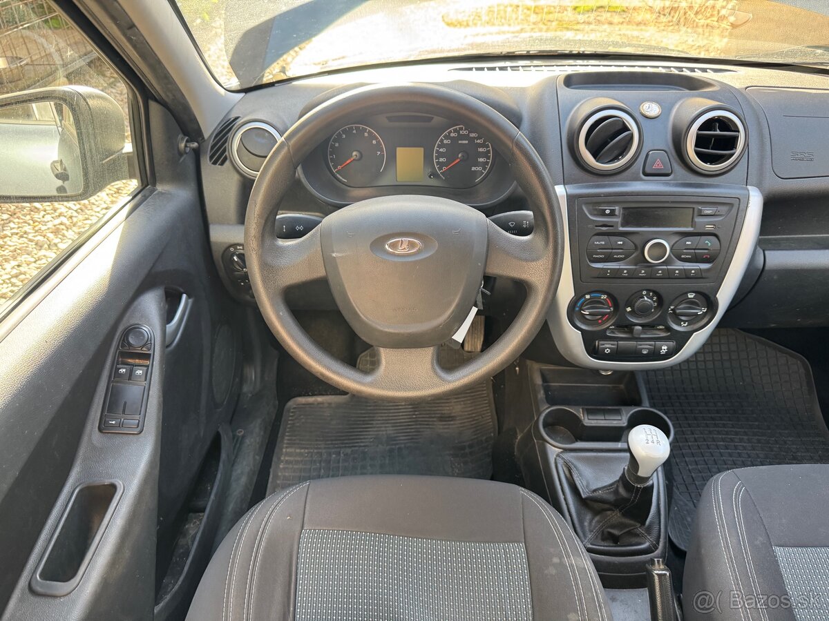 Lada Granta 1.6 benzin 2017 70000km 1.majitel POJAZDNÉ - 16