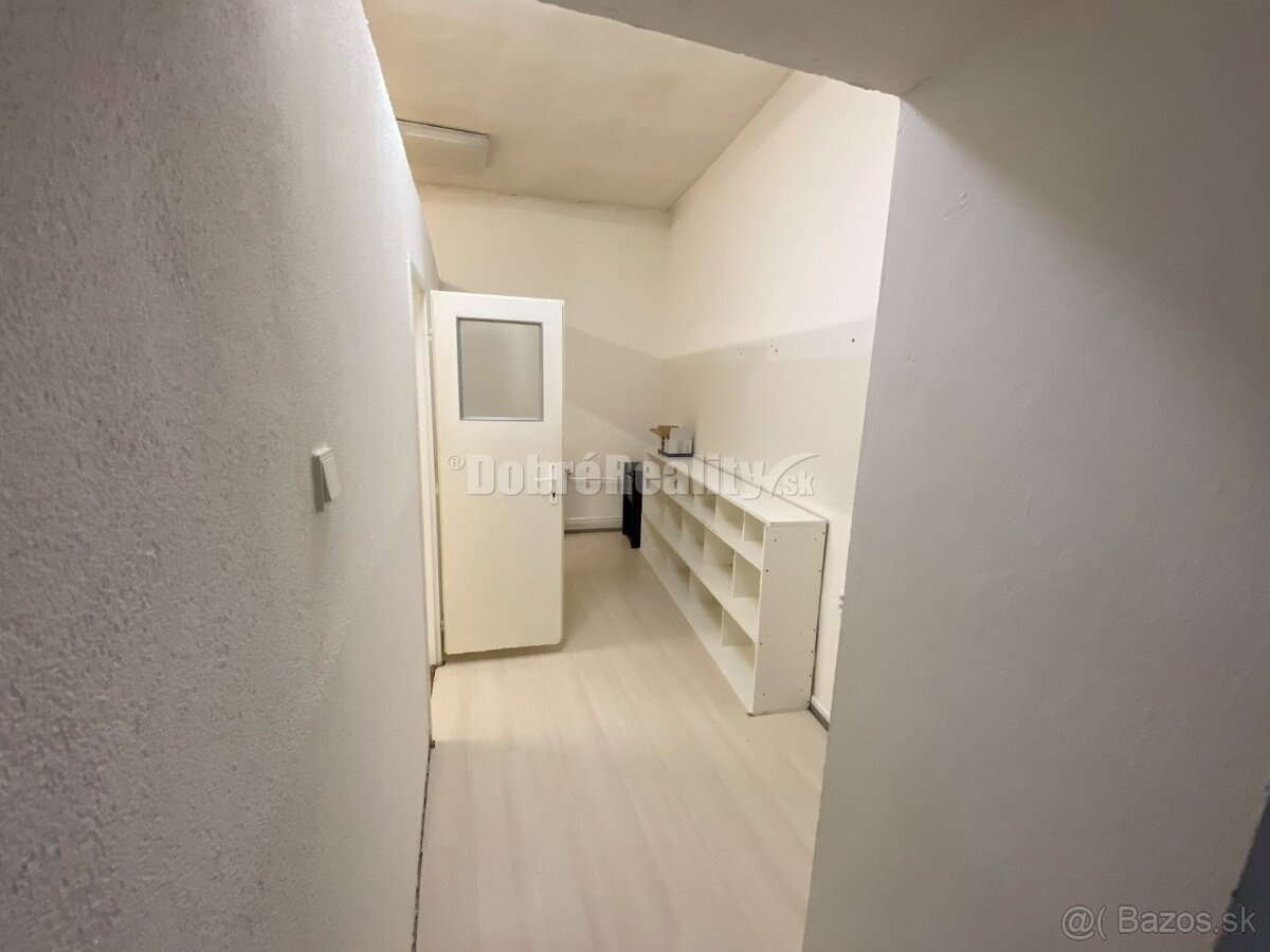 Na prenájom veľký, lukratívny komerčný priestor v centre mes - 16