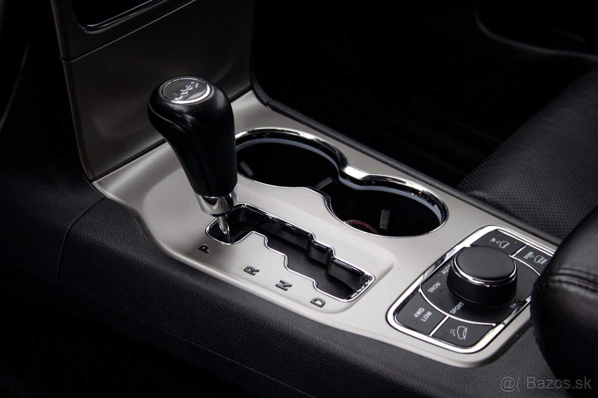 Jeep Grand Cherokee 3.6L Pentastar V6 - 16