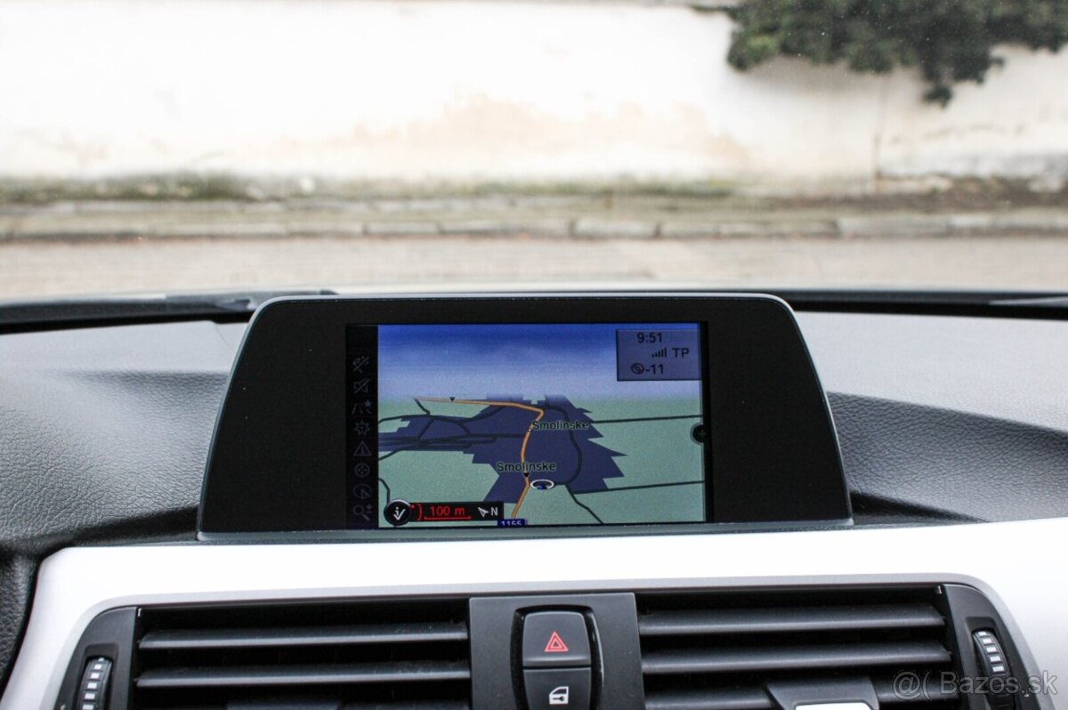 BMW Rad 3 Touring 320d A/T 135kW - 16