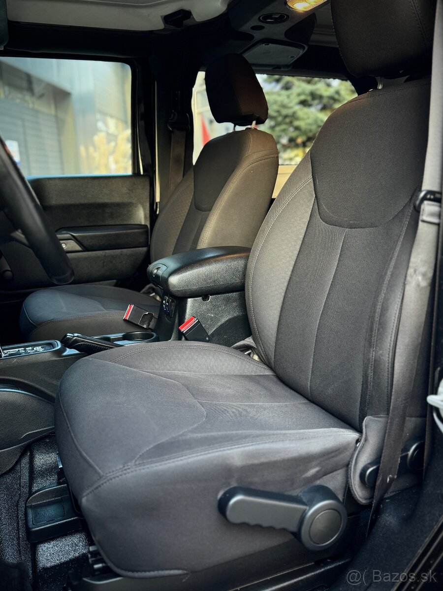 JEEP WRANGLER JK 3.6 V6 HARDTOP - 16