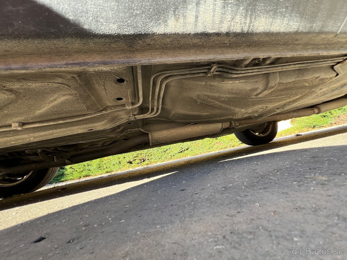 BMW E30 Touring 318i (1990) – Alpinweiss – originálny stav - 16