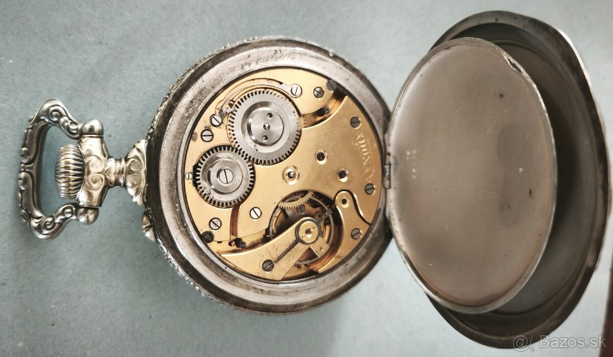 Starožitné vreckové hodinky DOXA - 16