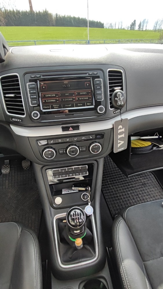 VW Sharan III 2.0TDI 103kw 4 Motion Highline 7mist 2014 - 16