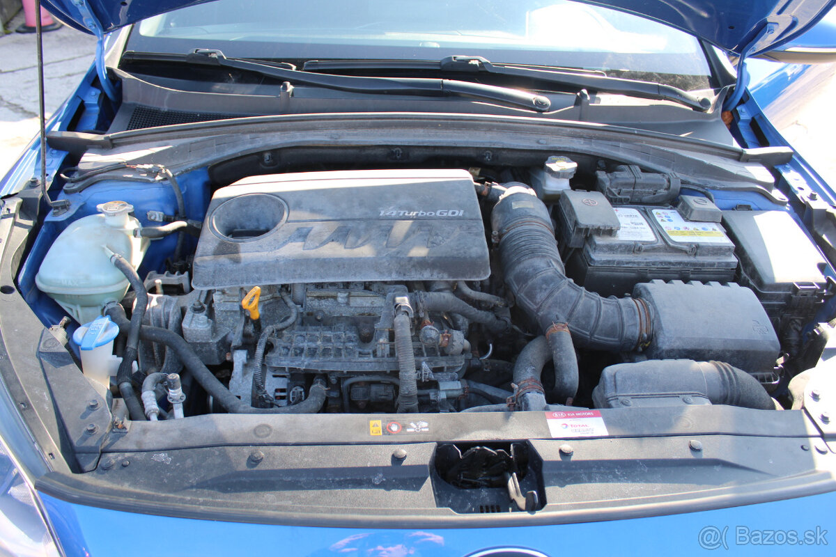 Kia Ceed SW 1.4 T-GDi Gold - 16