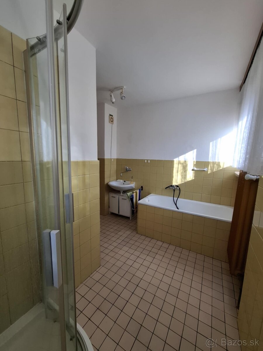 Na predaj - rodinný dom, Nitrianske Pravno - 16