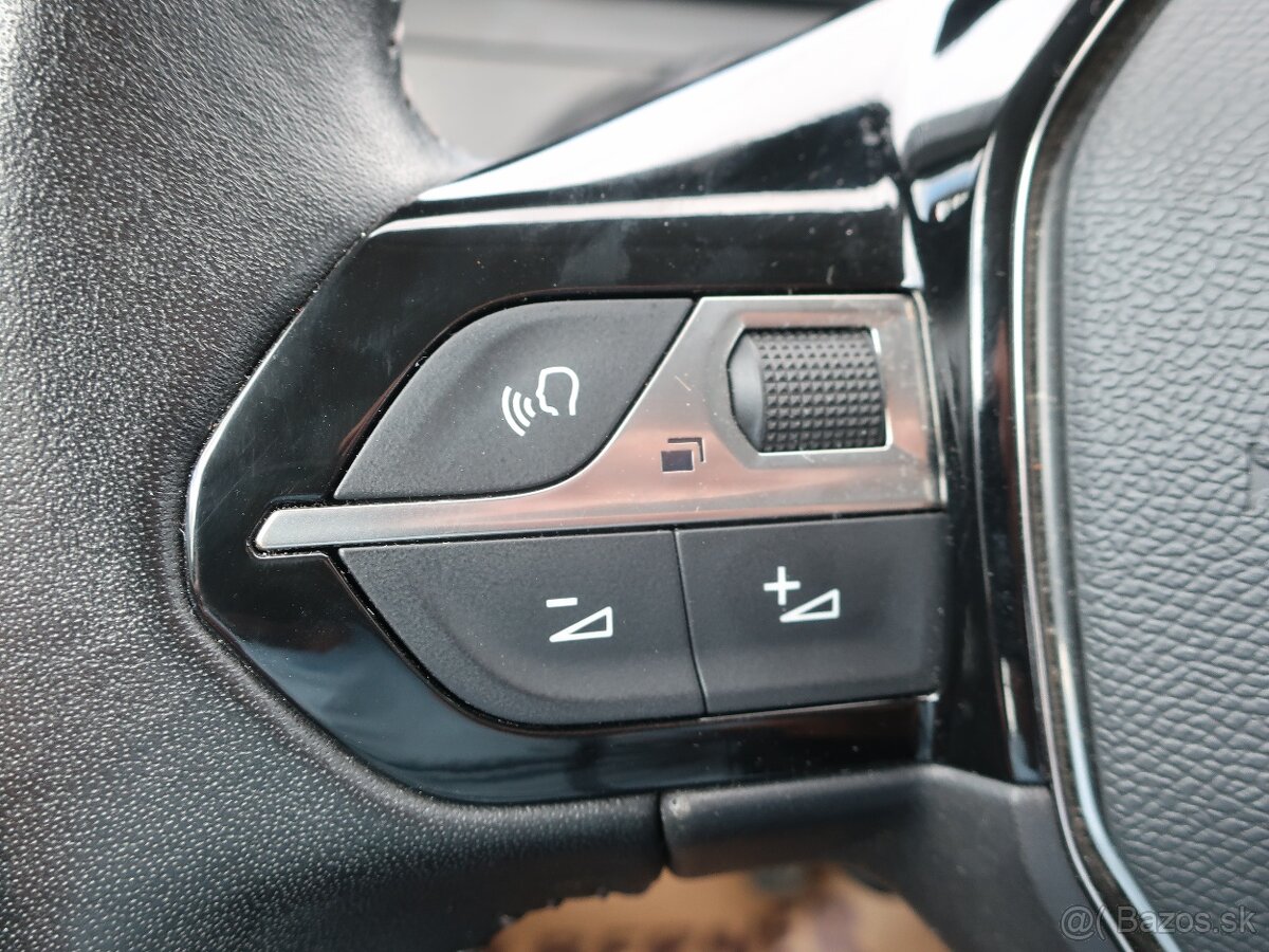 Peugeot 208 1.2 55kW ACTIVE KLIMA ČR SERVISKA - 16