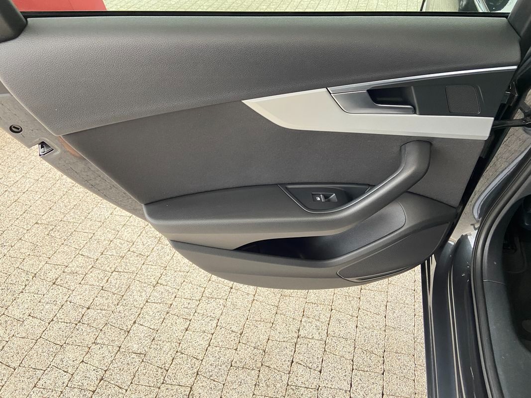 Audi A4 Avant 2.0 TDI Quattro 140 kW S-Tronic - 16