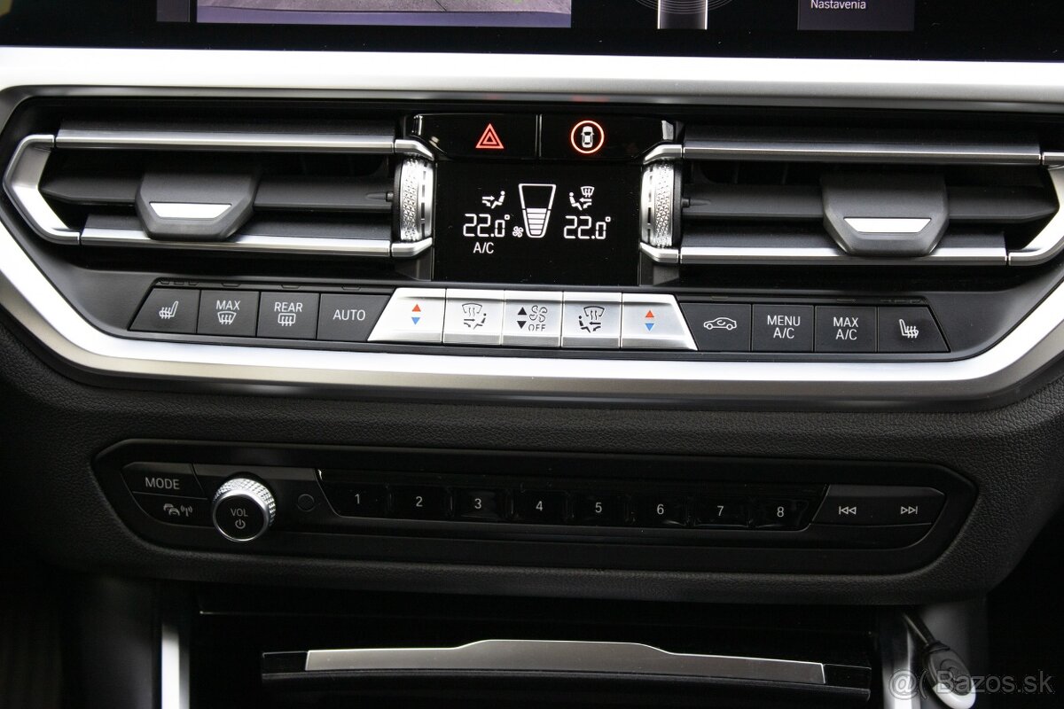 BMW Rad 3 Touring 320d mHEV xDrive, 140kW 7/2021 - 16