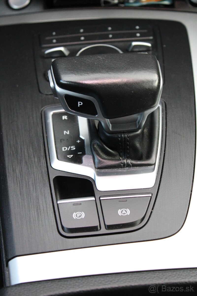 Audi Q5 35 2.0 TDI Design quattro S tronic - 16