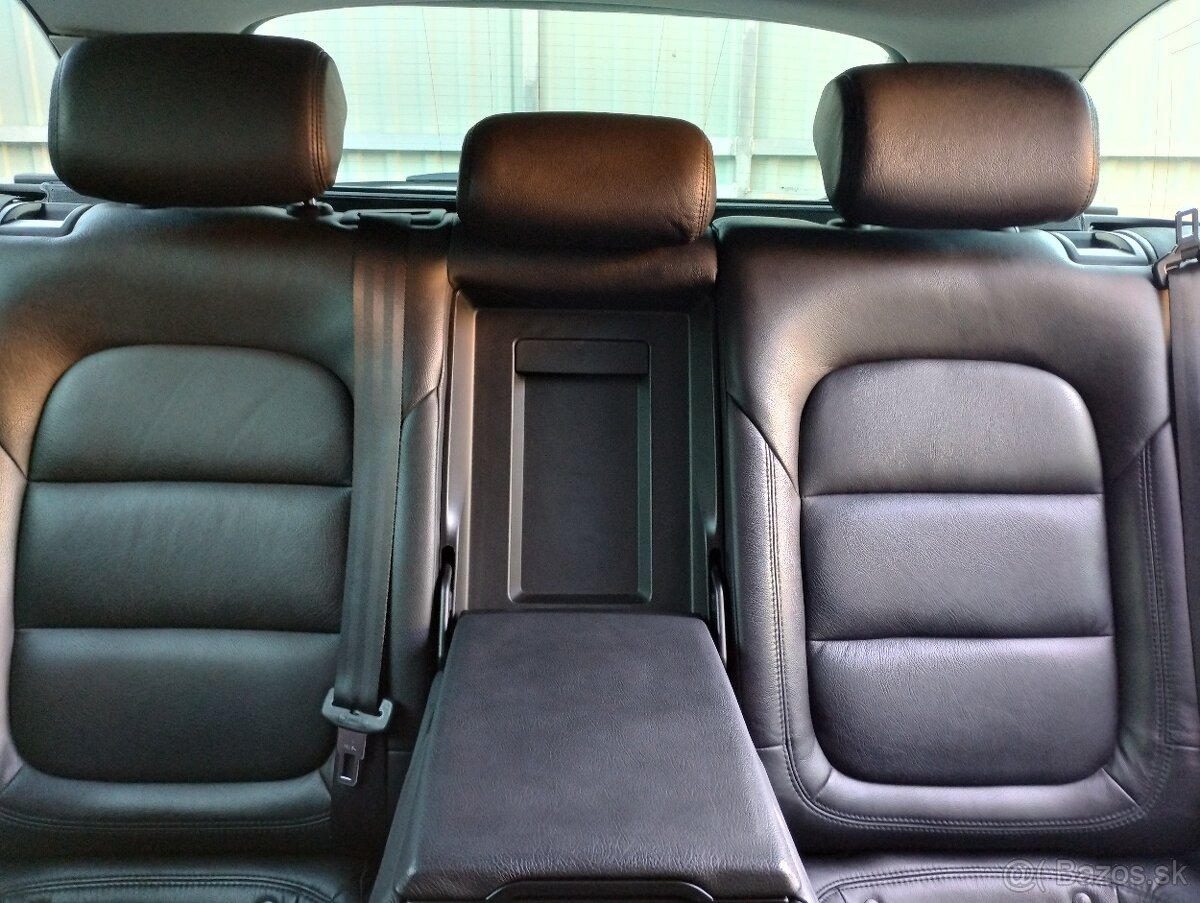 Škoda Superb Combi 1.6 TDI CR DPF Elegance GreenLine - 16