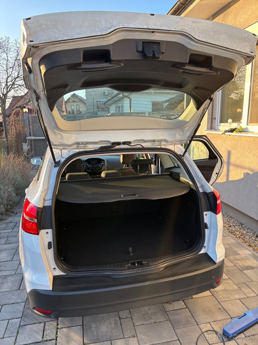 Ford Focus Combi 1.5 TDCi Duratorq 120k Titanium PowerShift - 16