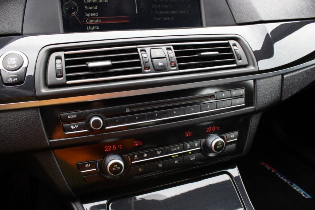 BMW 535d Touring z roku 2012 - 16