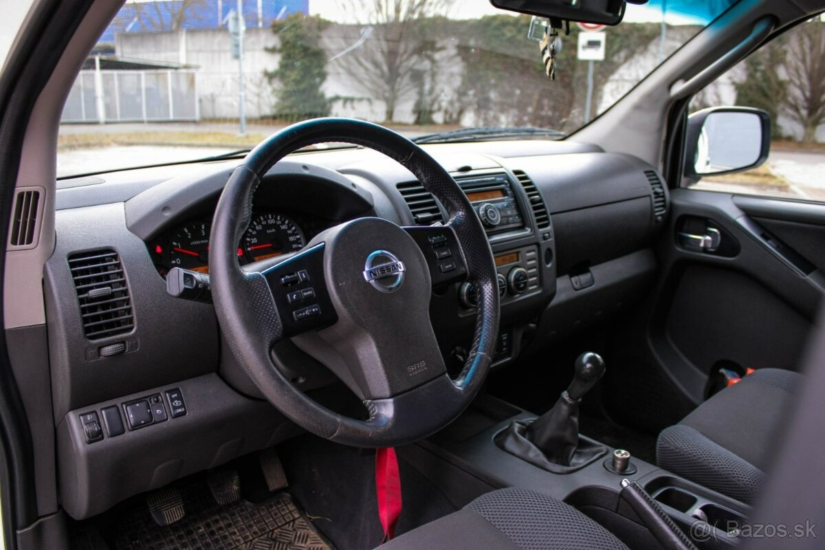 Nissan Navara DoubleCab 2.5D XE - 16