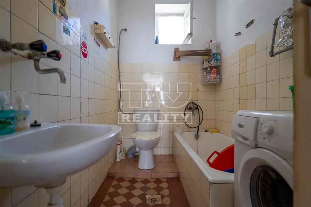 Na predaj 4 izbový rodinný dom v obci Čab- Sila s... - 16