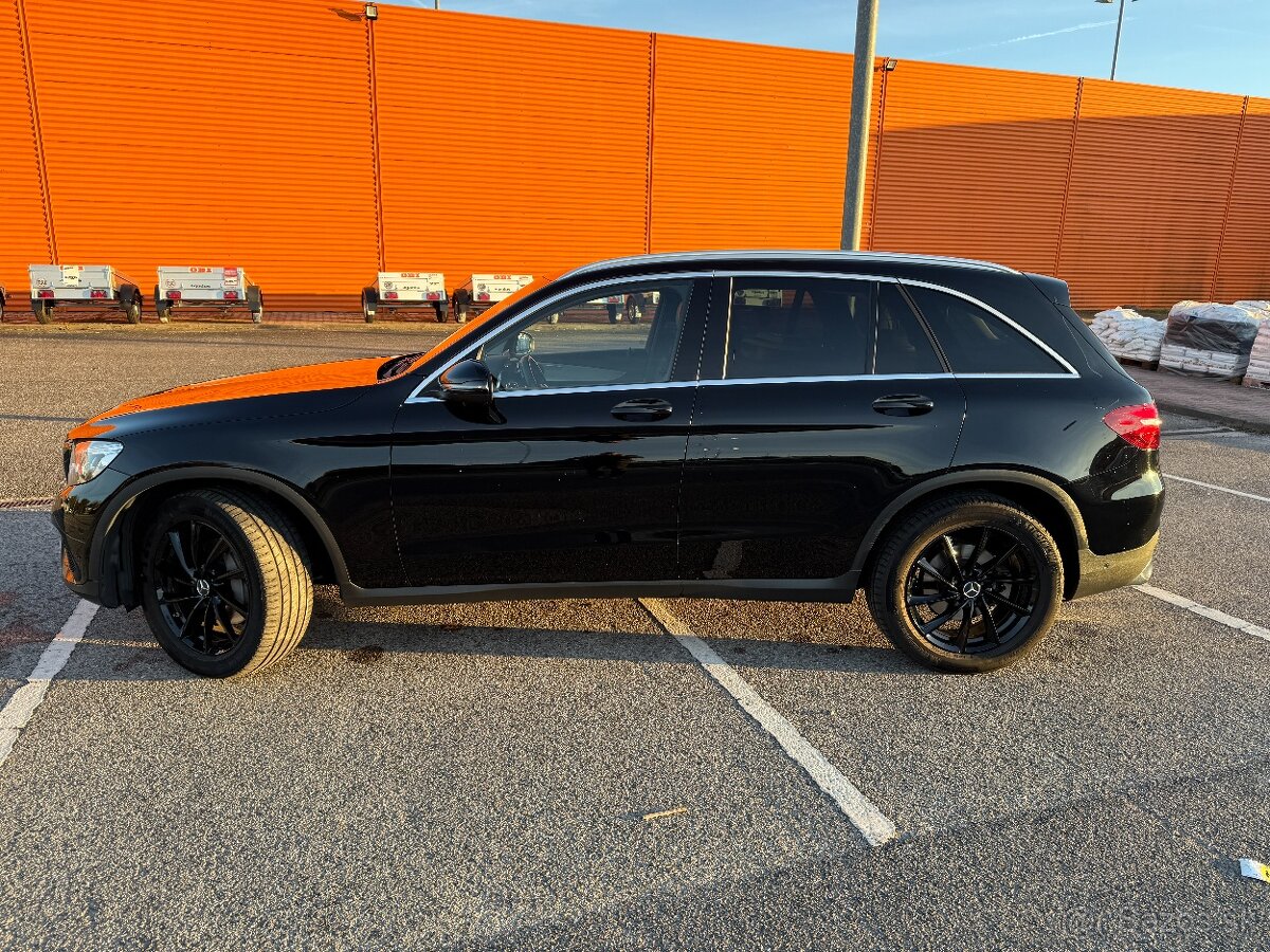 Mercedes GLC 250d 4MATIC A/T AMG line - 16