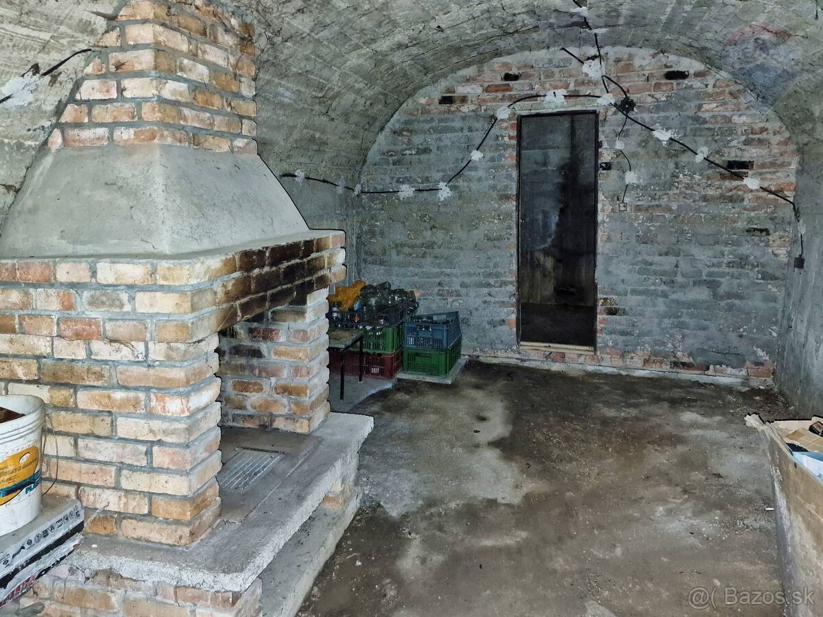 PREDAJ veľký 5izbový RD Dolné Vestenice - 16