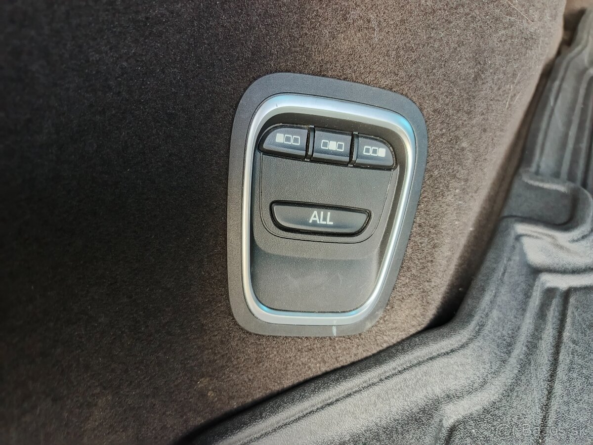 RENAULT ESPACE 1.6DCI 96KW MANUÁL 5-MIESTNY - 16