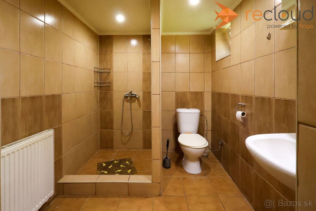 Rodinný dom v obci Starý Hrádok blízko Levic - 16