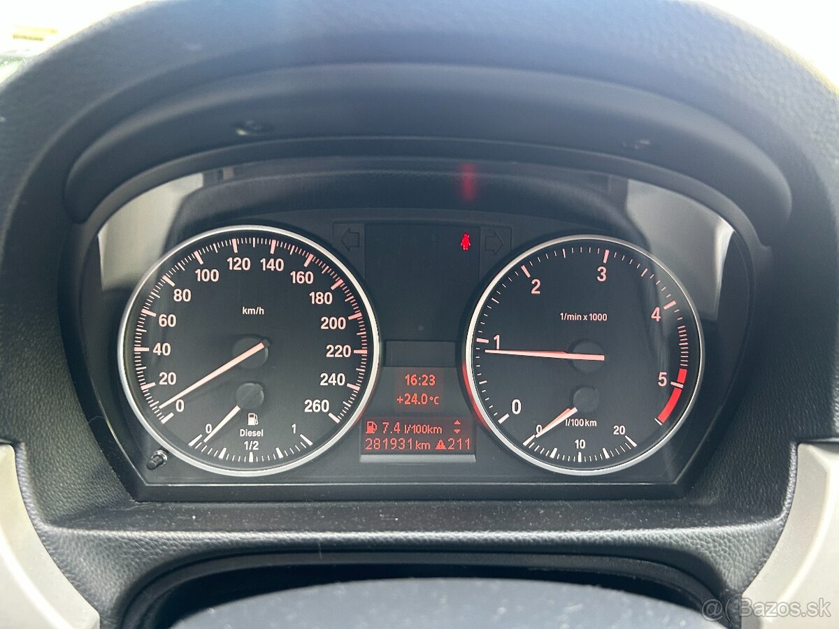 BMW Řada 3, 318D - 16