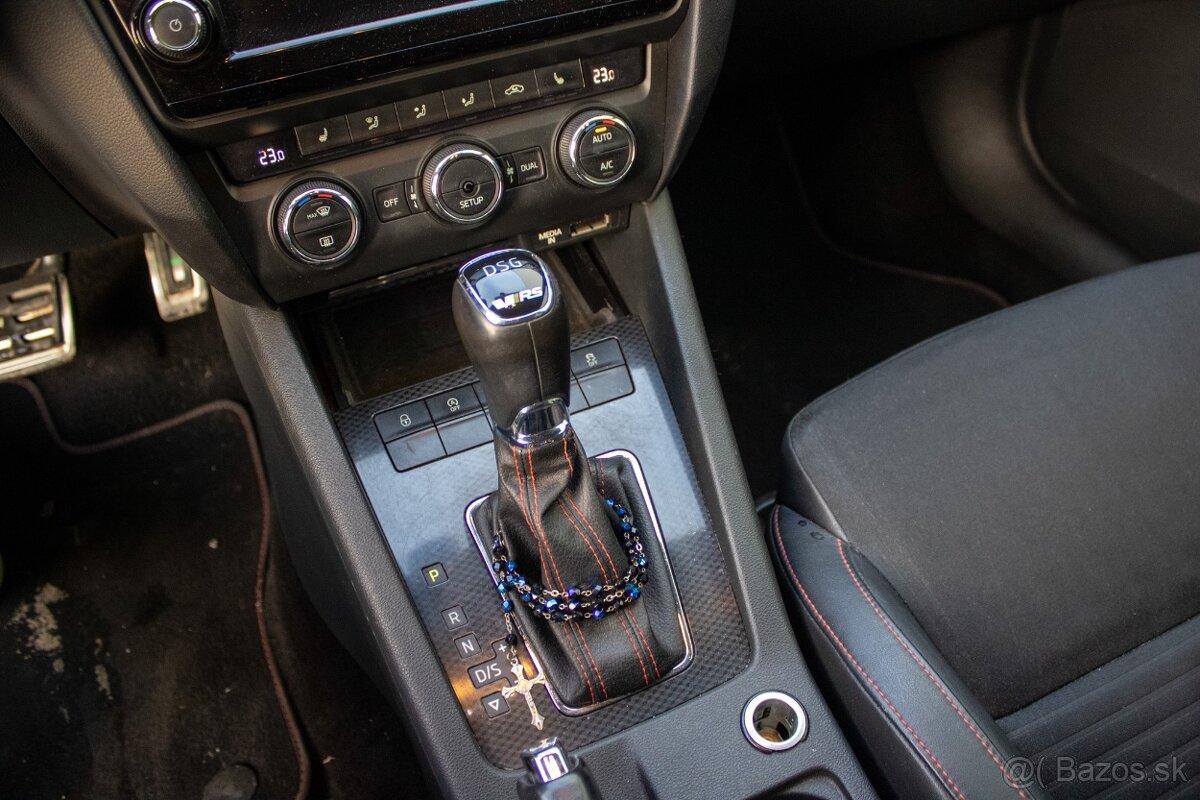 Škoda Octavia Combi 2.0 TFSI RS DSG - 16