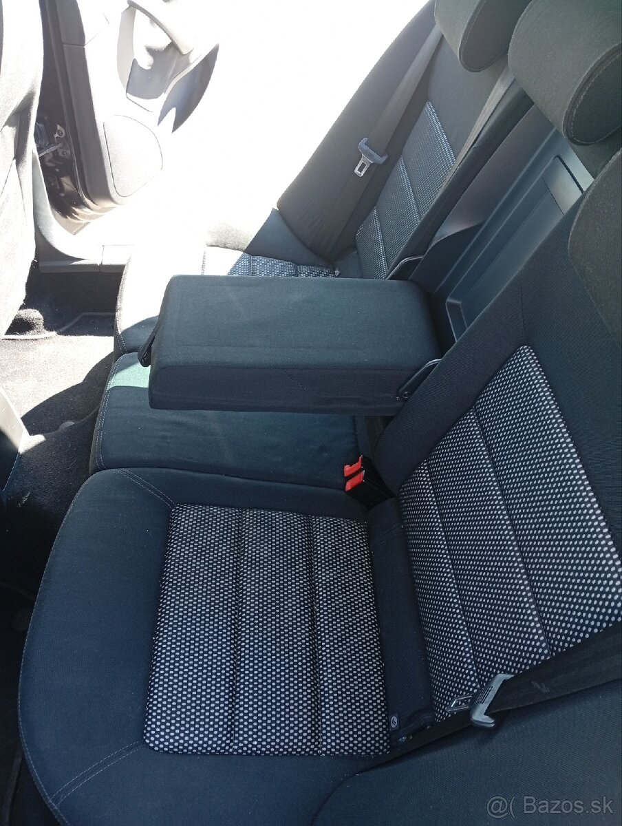 Škoda Octavia Combi 4x4 Scout - 16