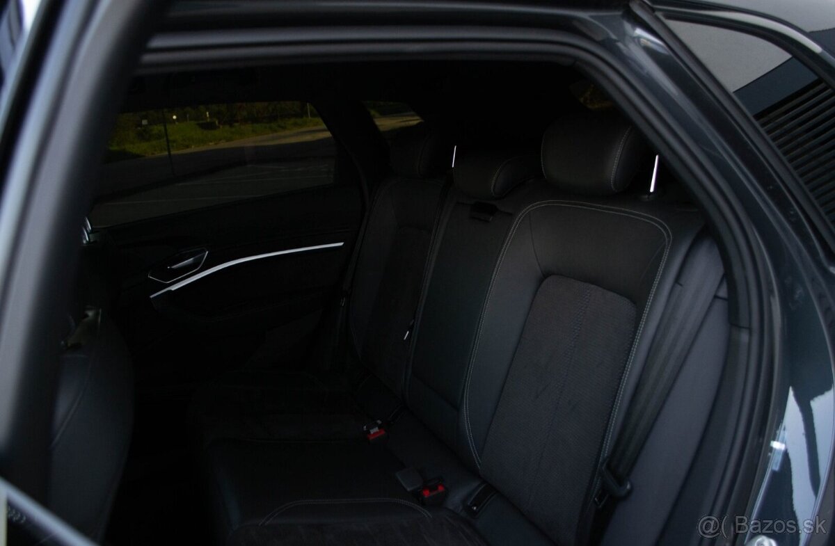 Audi E-tron 55 quattro Advanced - 16