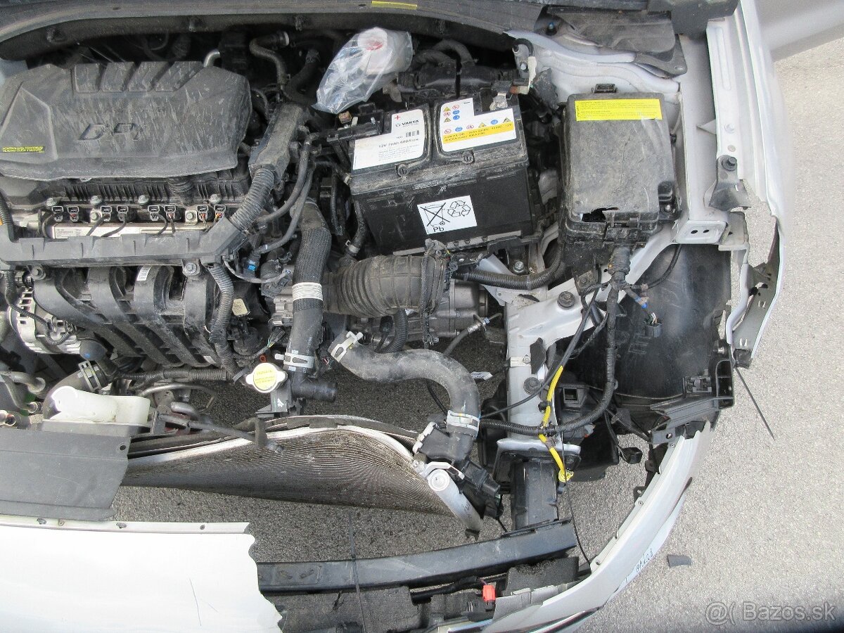 Hyundai i30 CW 1.5i CVVT Comfor - 16